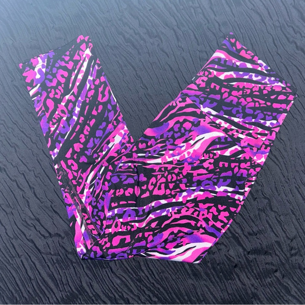 K-DEER pink/purple animal print Capri leggings